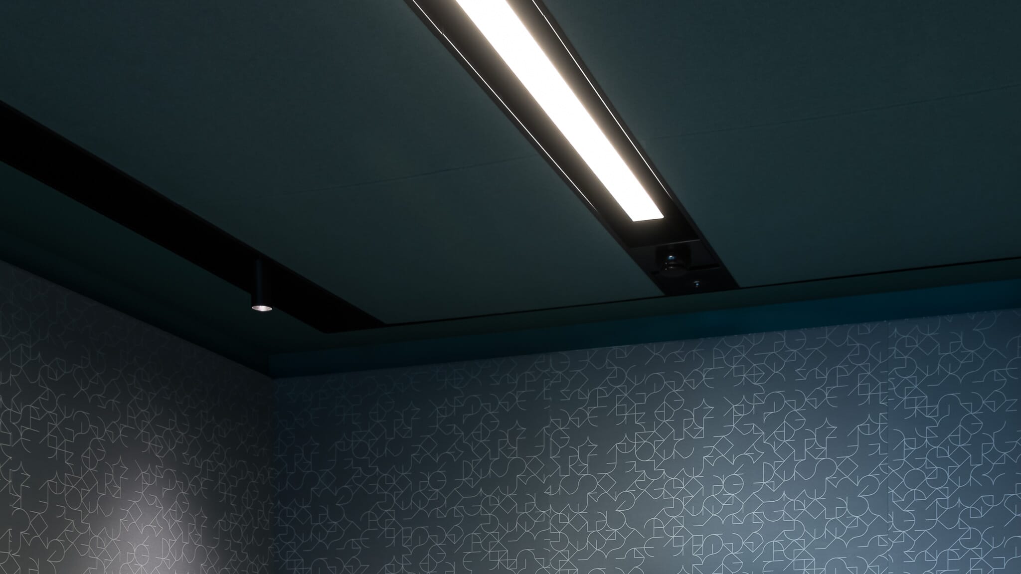 Winston&Strawn-100Bishopsgate-OverburyCore-27.07.2023-SAMPHILLIPSPHOTO-MeetingRooms(2of46)