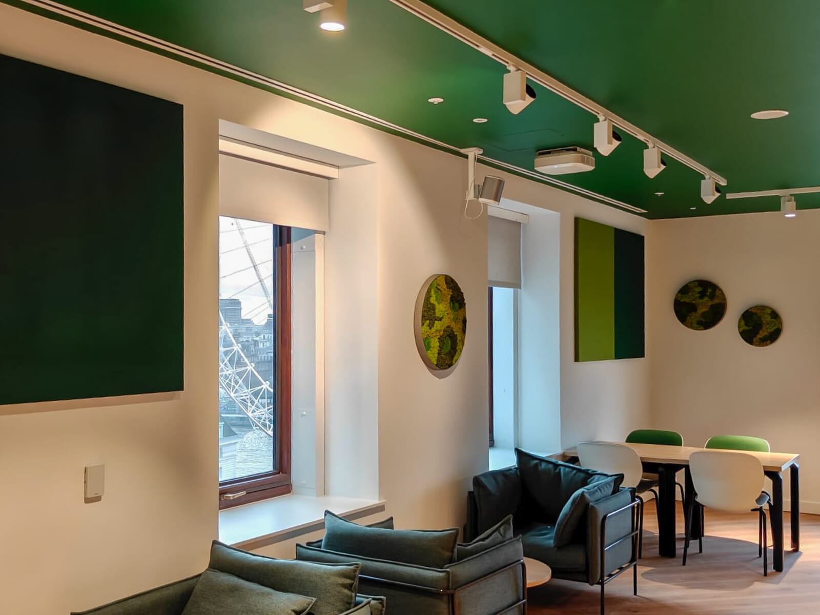 28293 SilentSpace Wall Cafe (2)