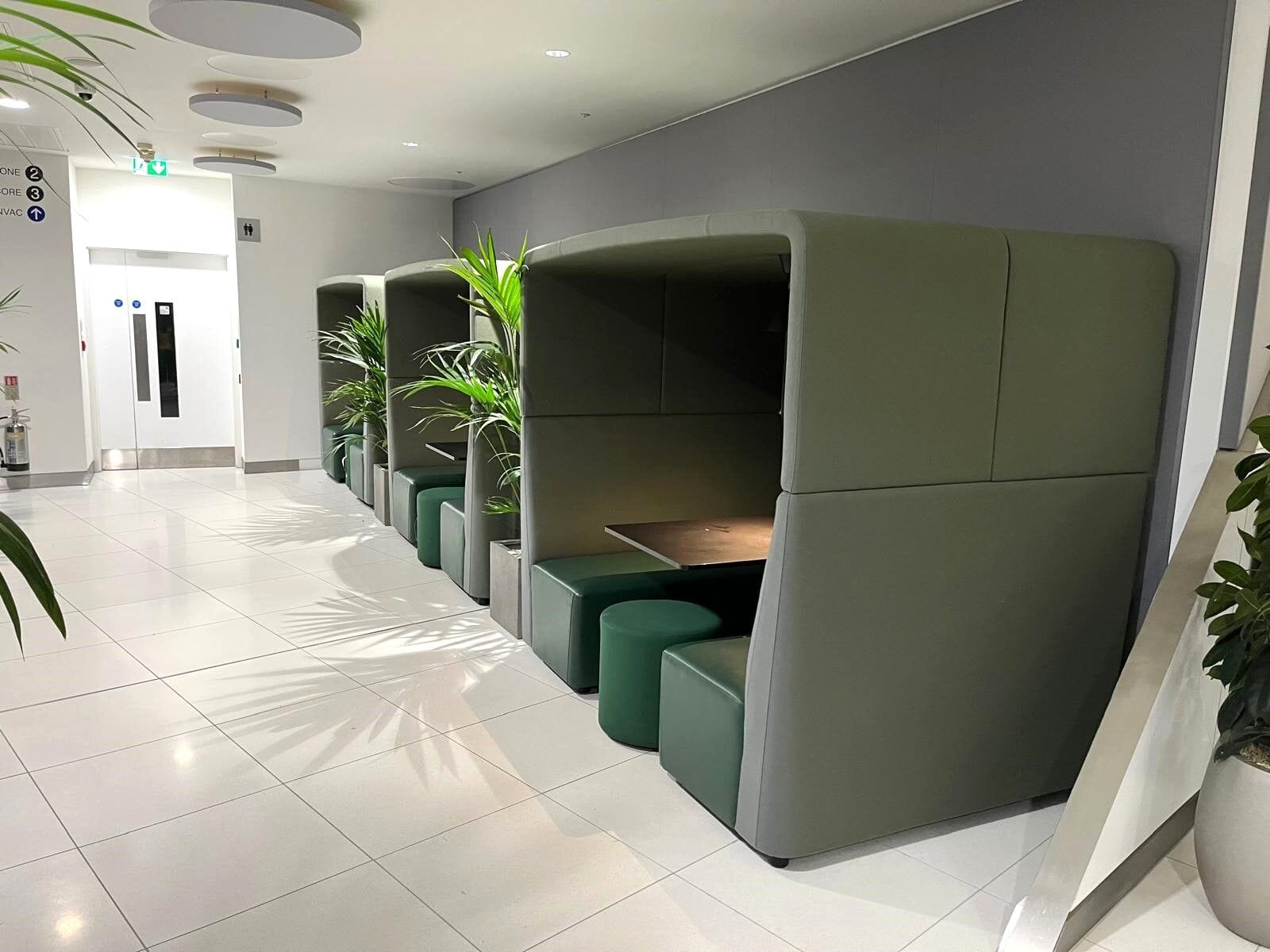 Clyde & Co Office Tenso Wall